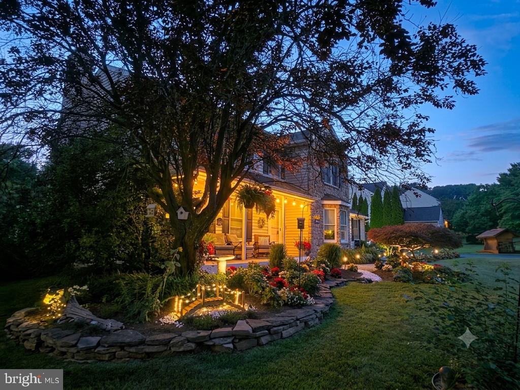 55 RAMBLEWOOD DRIVE