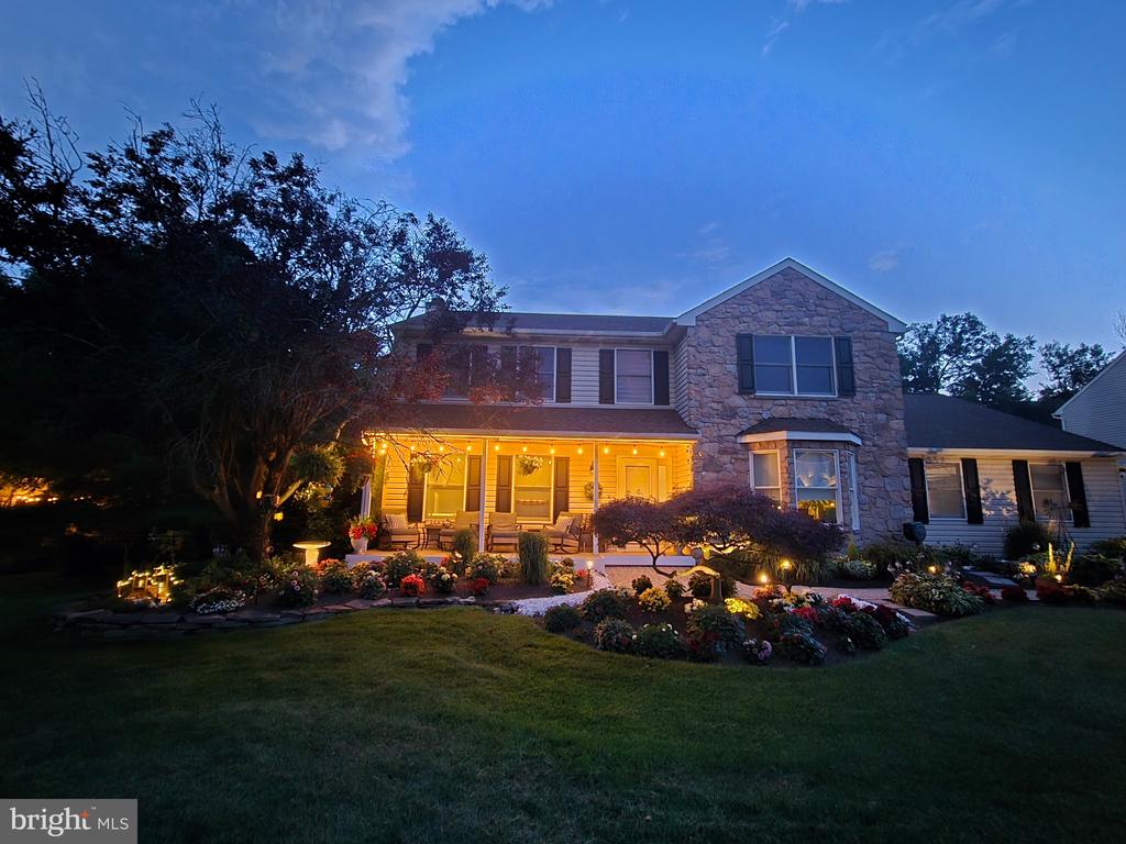 55 RAMBLEWOOD DRIVE