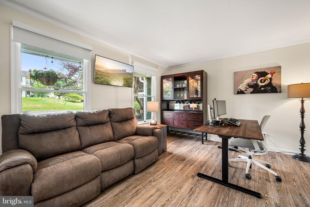 55 RAMBLEWOOD DRIVE