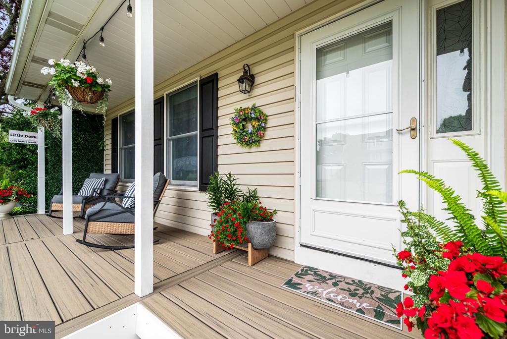 55 RAMBLEWOOD DRIVE