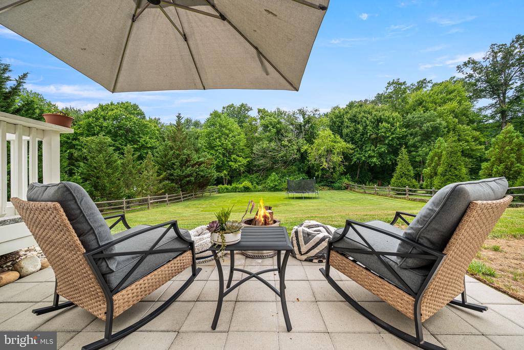 55 RAMBLEWOOD DRIVE