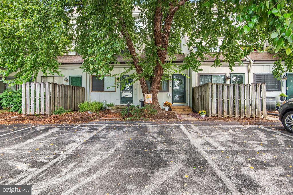 508 SUMMIT HOUSE Unit: 508