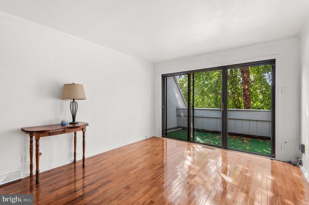508 SUMMIT HOUSE Unit: 508
