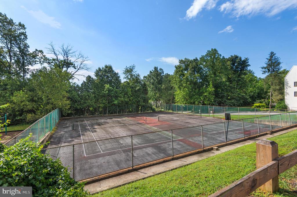 508 SUMMIT HOUSE Unit: 508