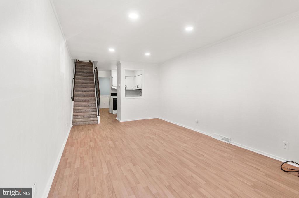 508 SUMMIT HOUSE Unit: 508