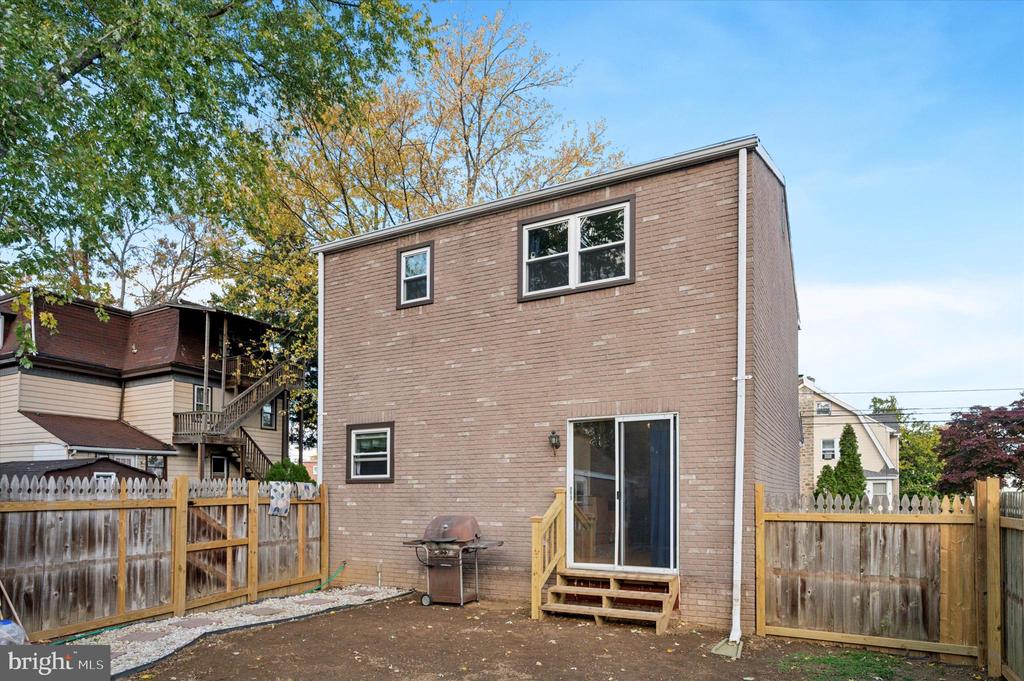 230 FELTON