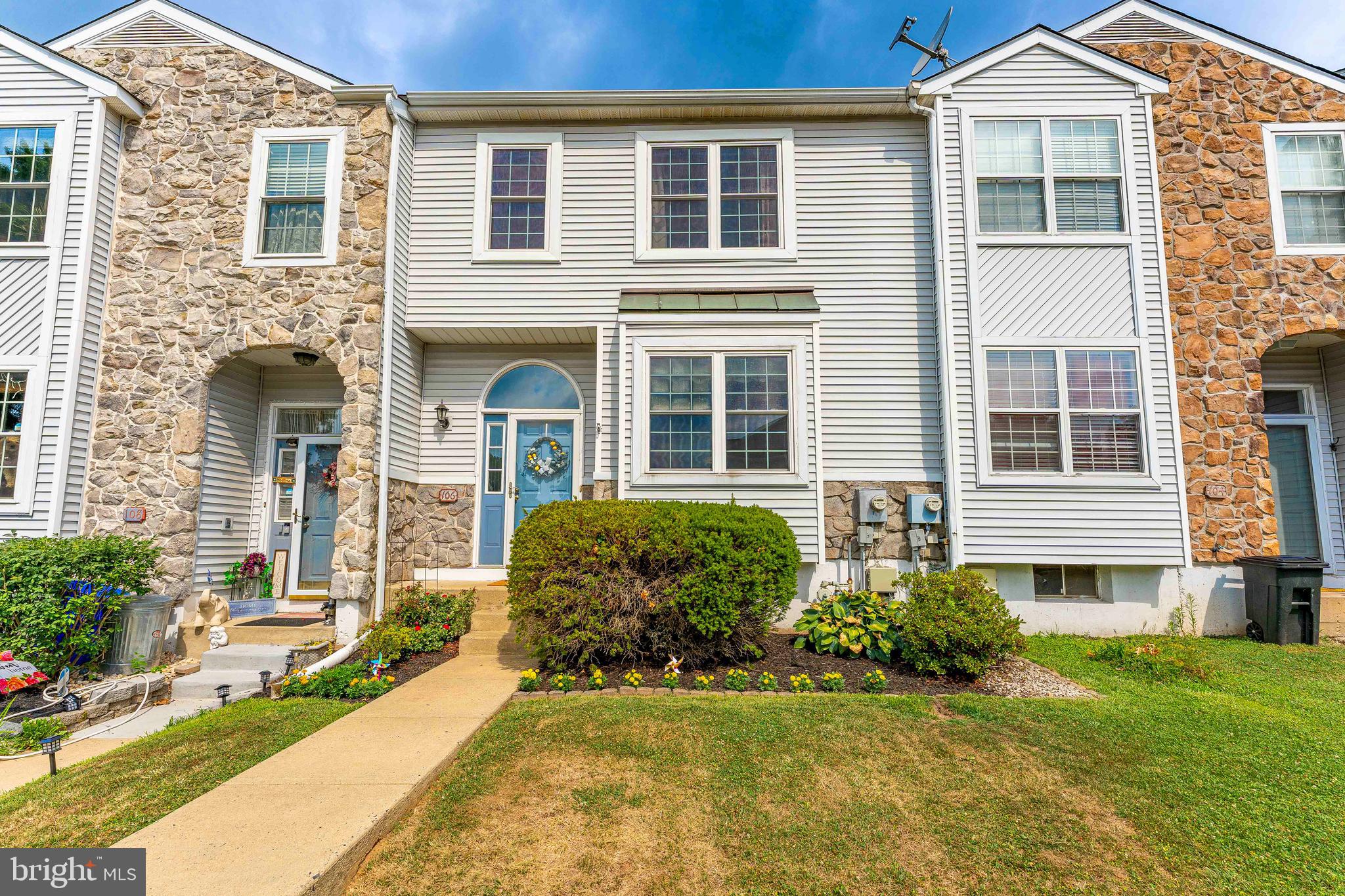 106 Spruce Ln