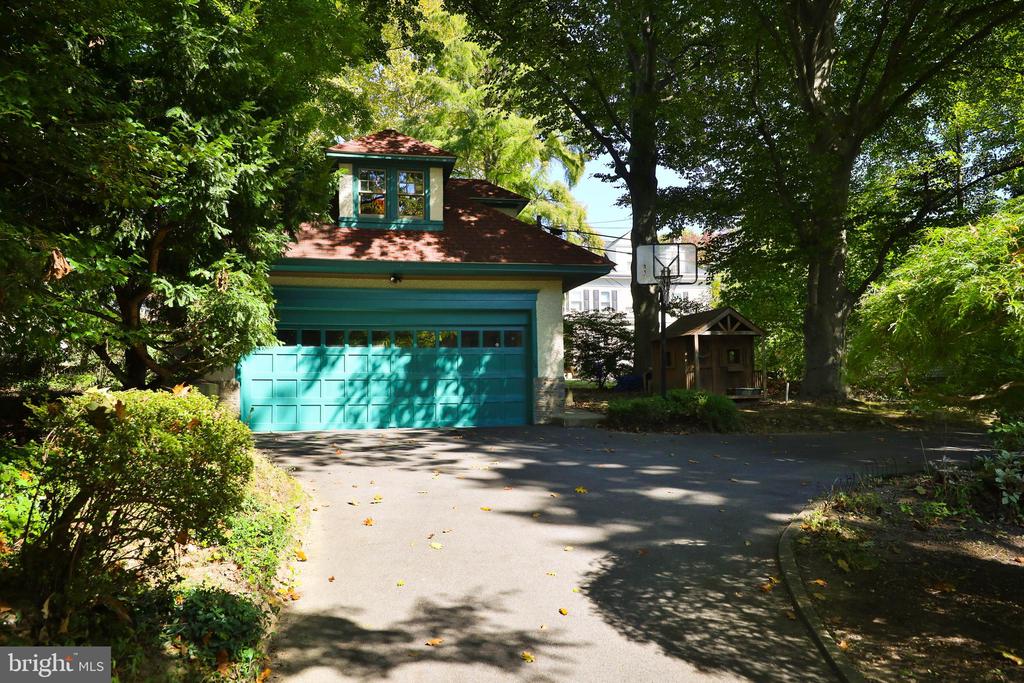 1009 SHARPLESS ROAD