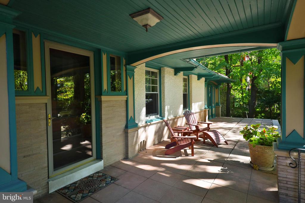 1009 SHARPLESS ROAD