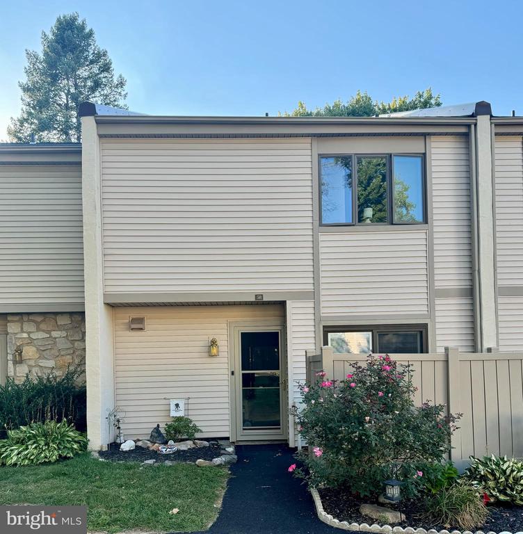 58 Twin Brooks Dr
