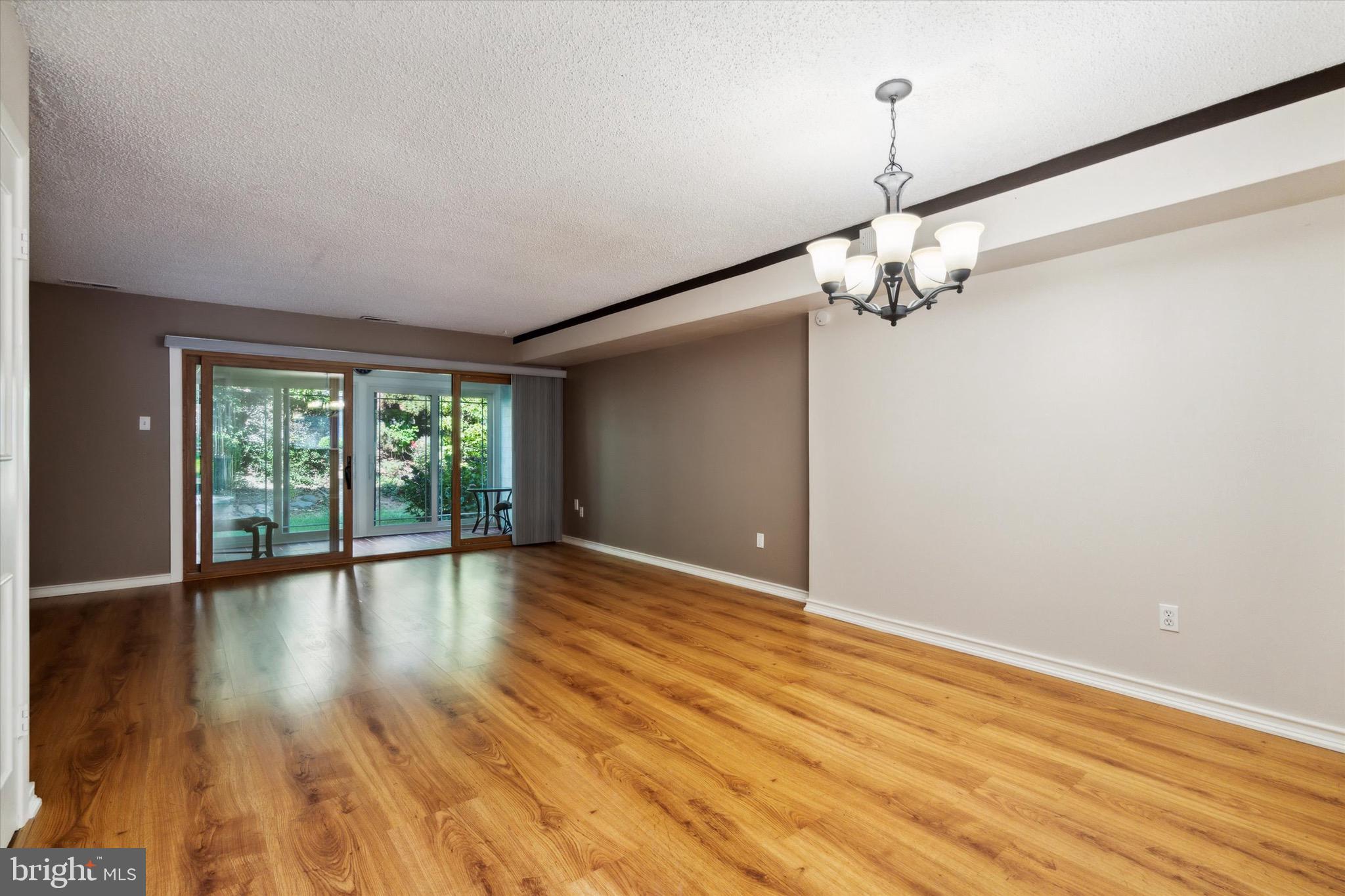 58 Twin Brooks Dr
