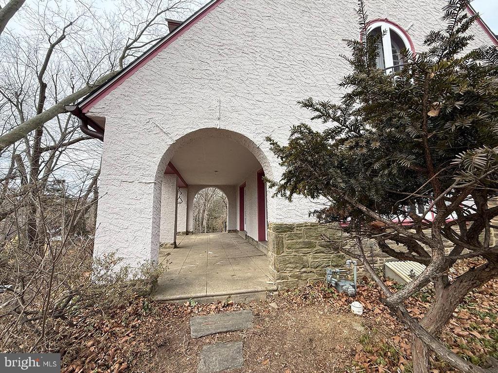 8222 Westminster Rd