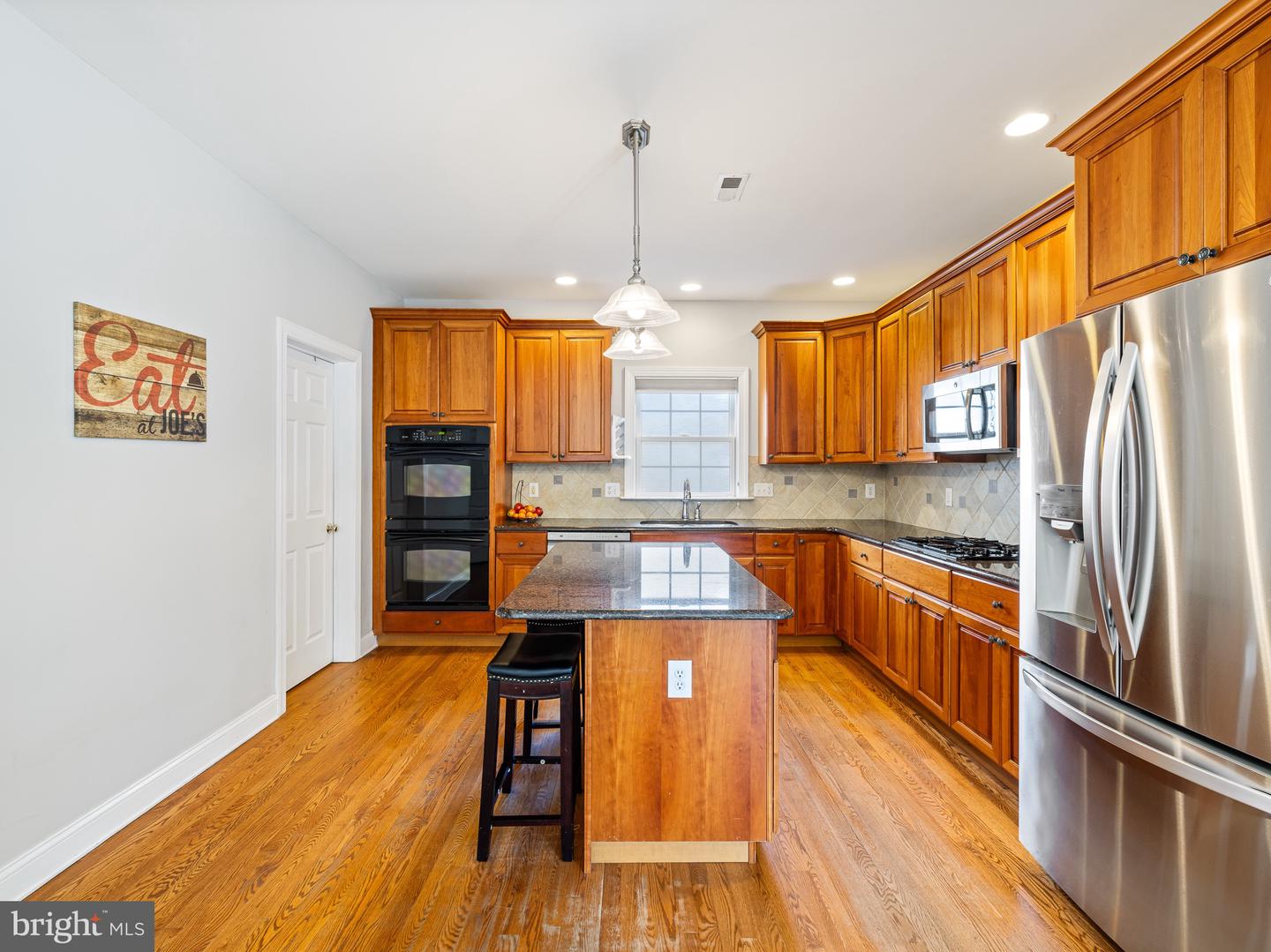 1211 Fairacres Rd
