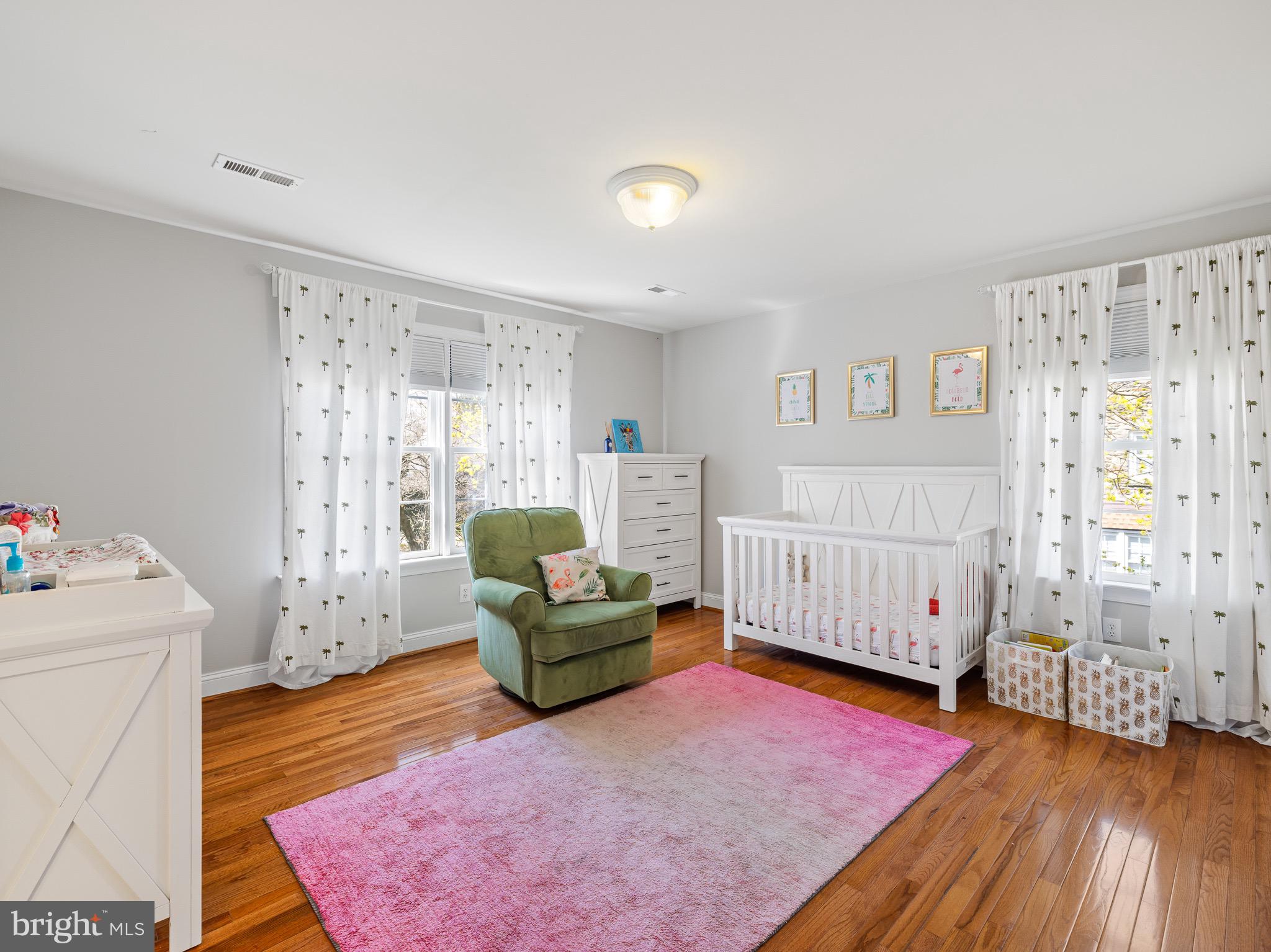 1211 Fairacres Rd