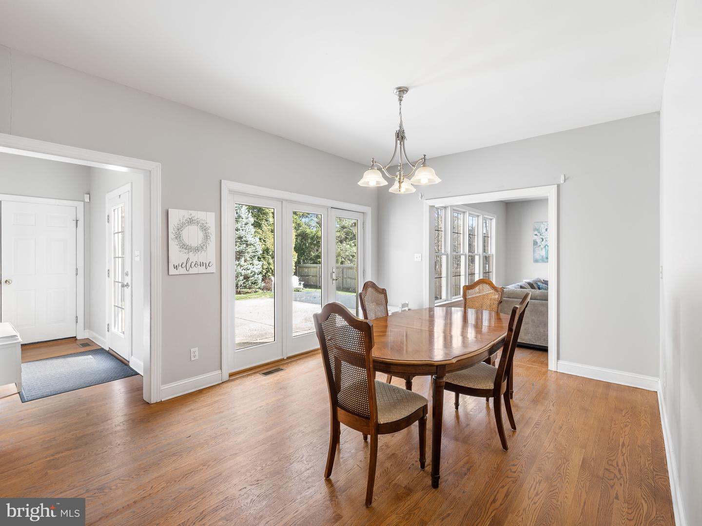1211 Fairacres Rd