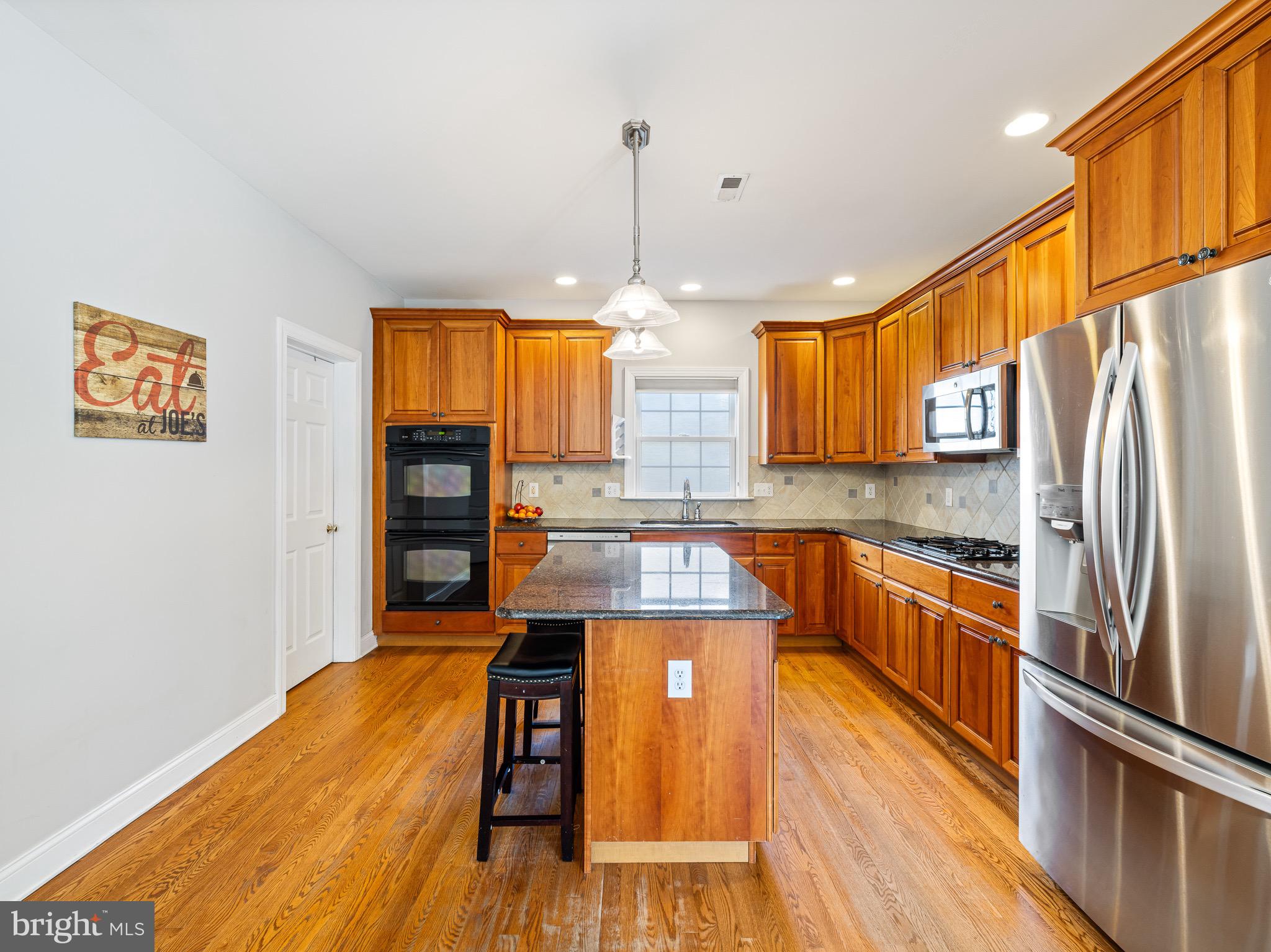 1211 Fairacres Rd