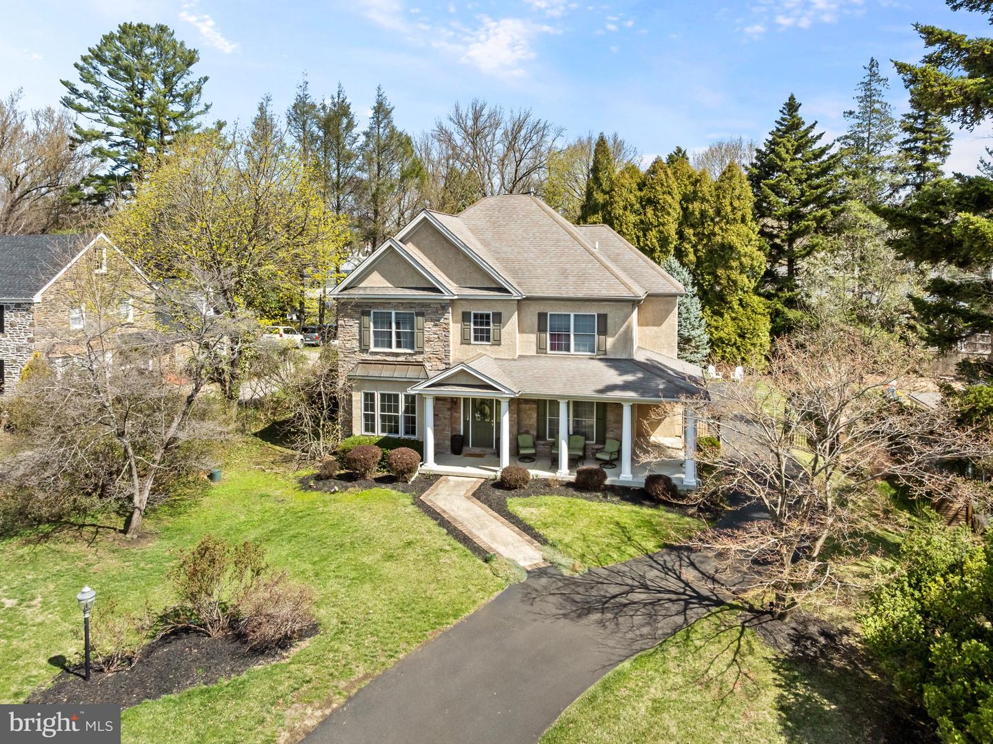 1211 Fairacres Rd