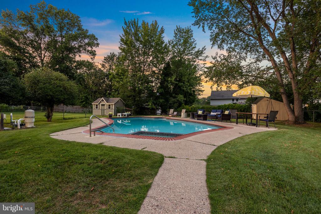 224 CRESTVIEW ROAD