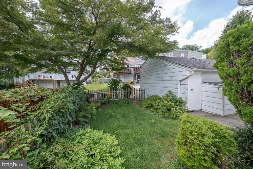 212 HENLEY ROAD