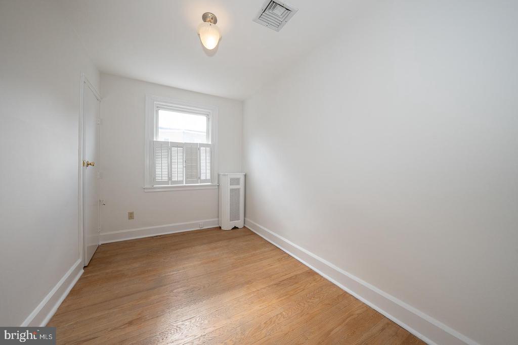 212 HENLEY ROAD