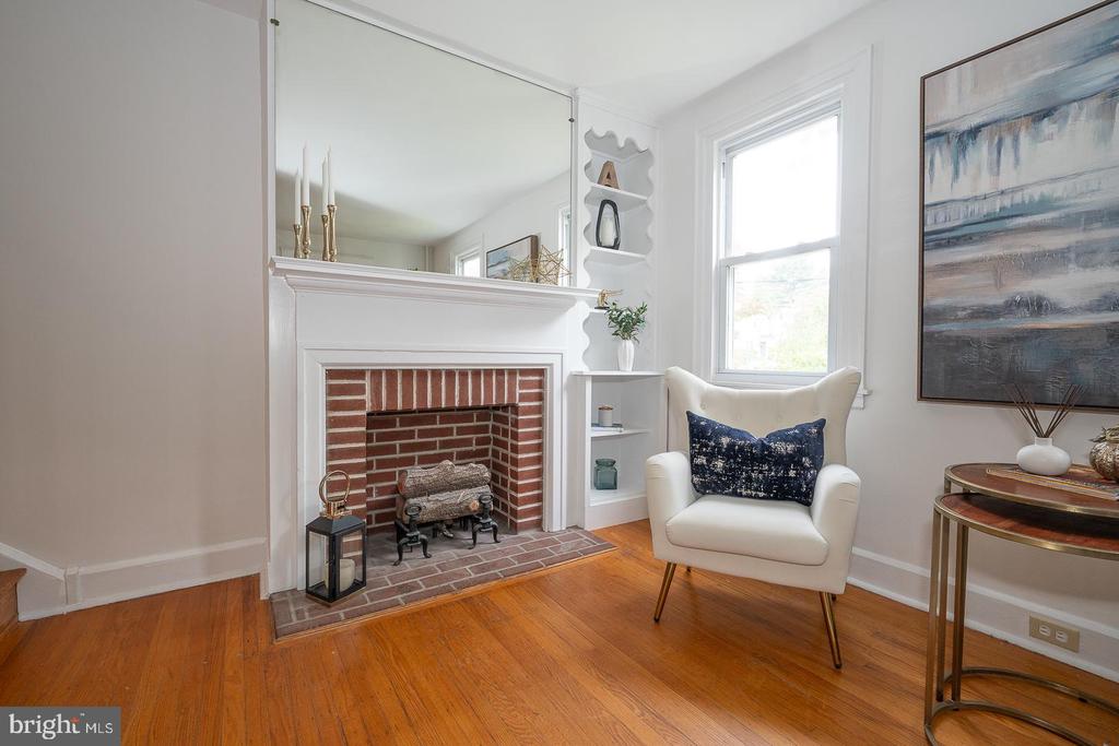 212 HENLEY ROAD