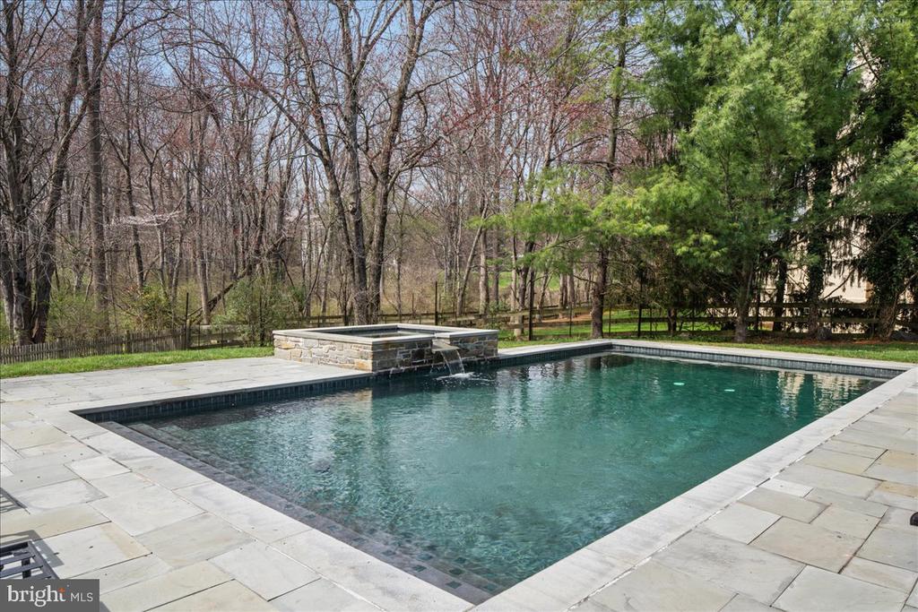 840 HARRITON ROAD