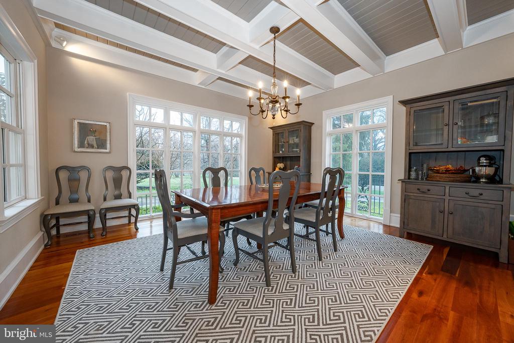 1122 BRYNLAWN ROAD