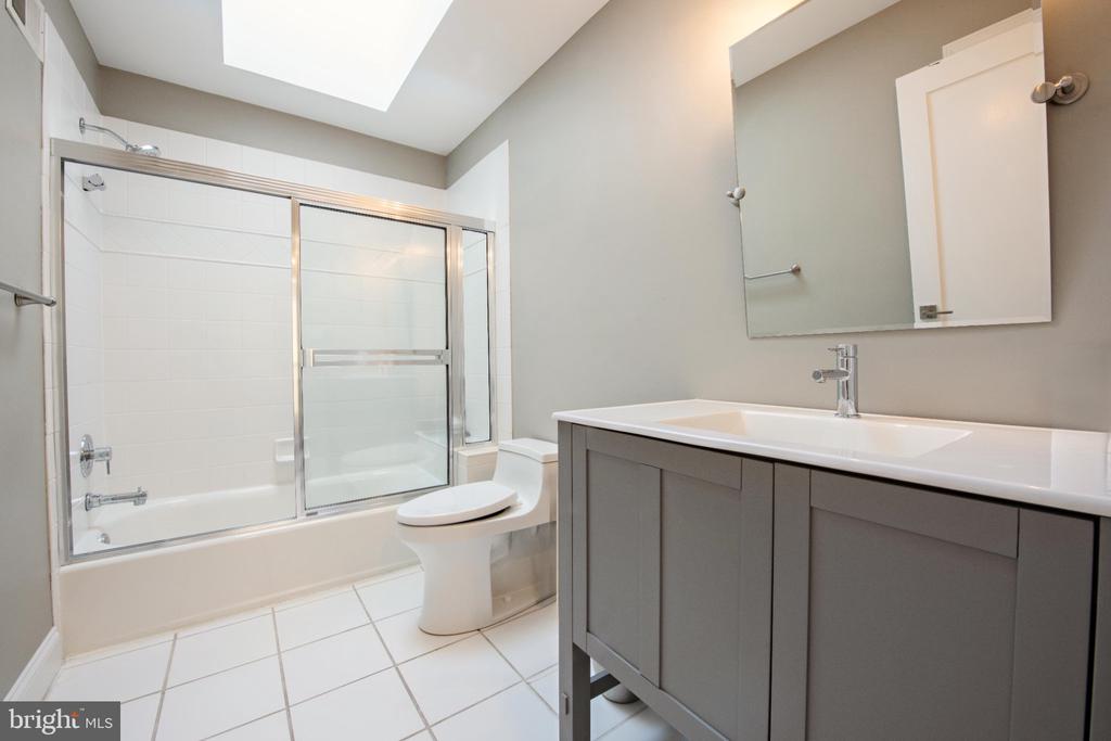 1409 WESLEYS RUN