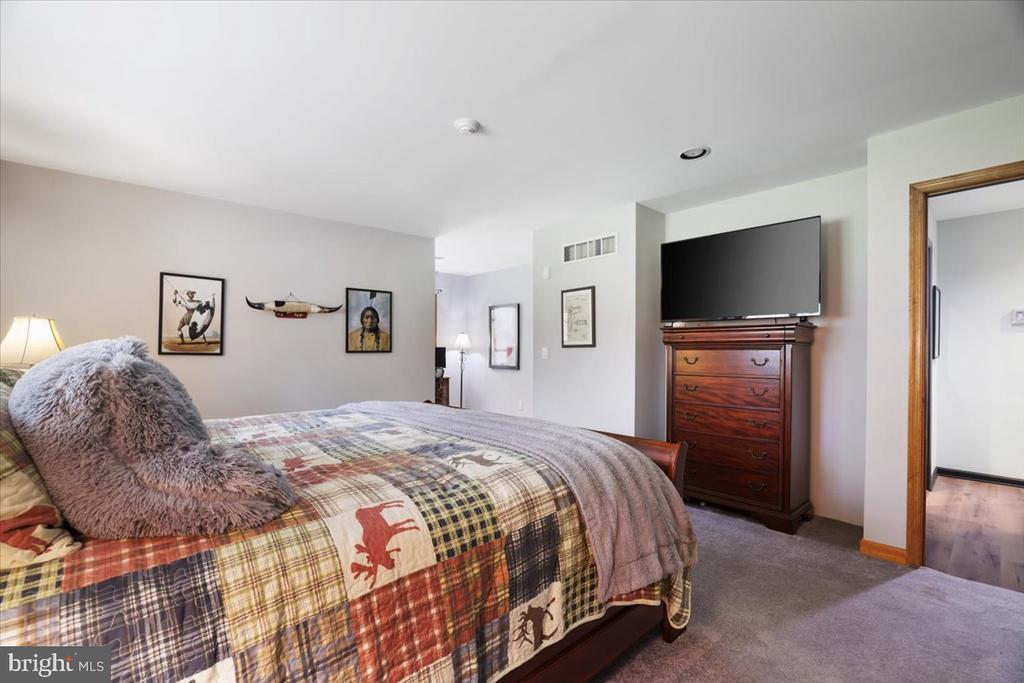 187 SAWMILL ROAD