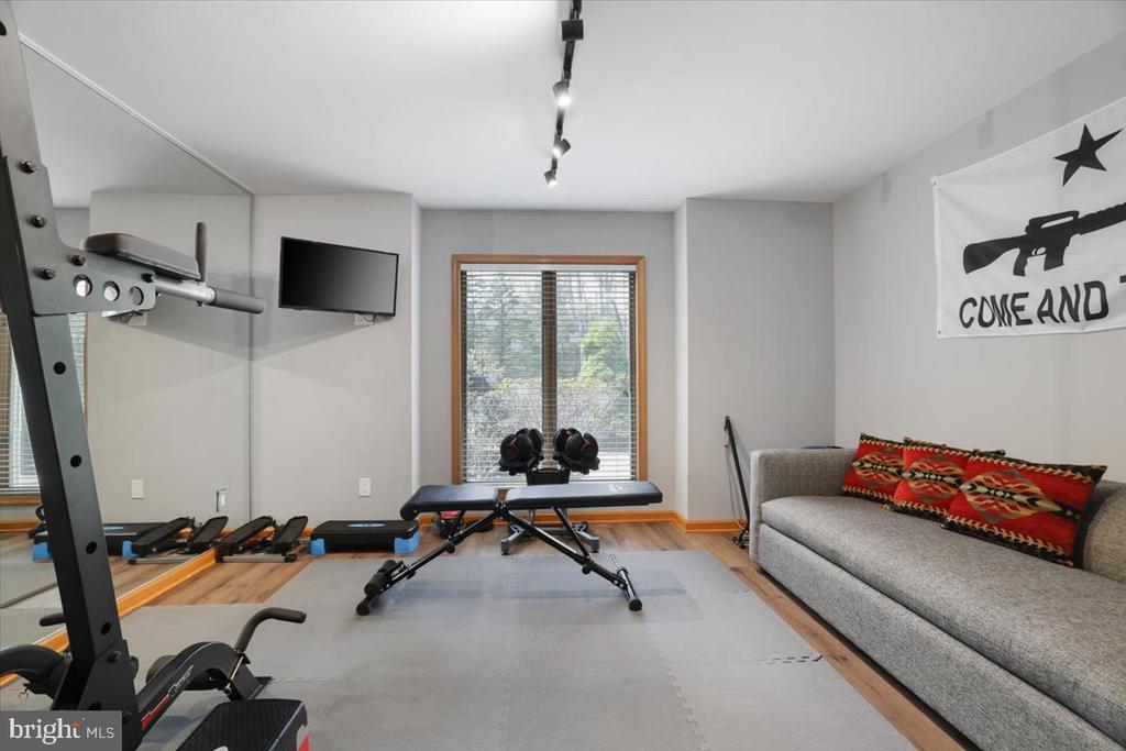 187 SAWMILL ROAD