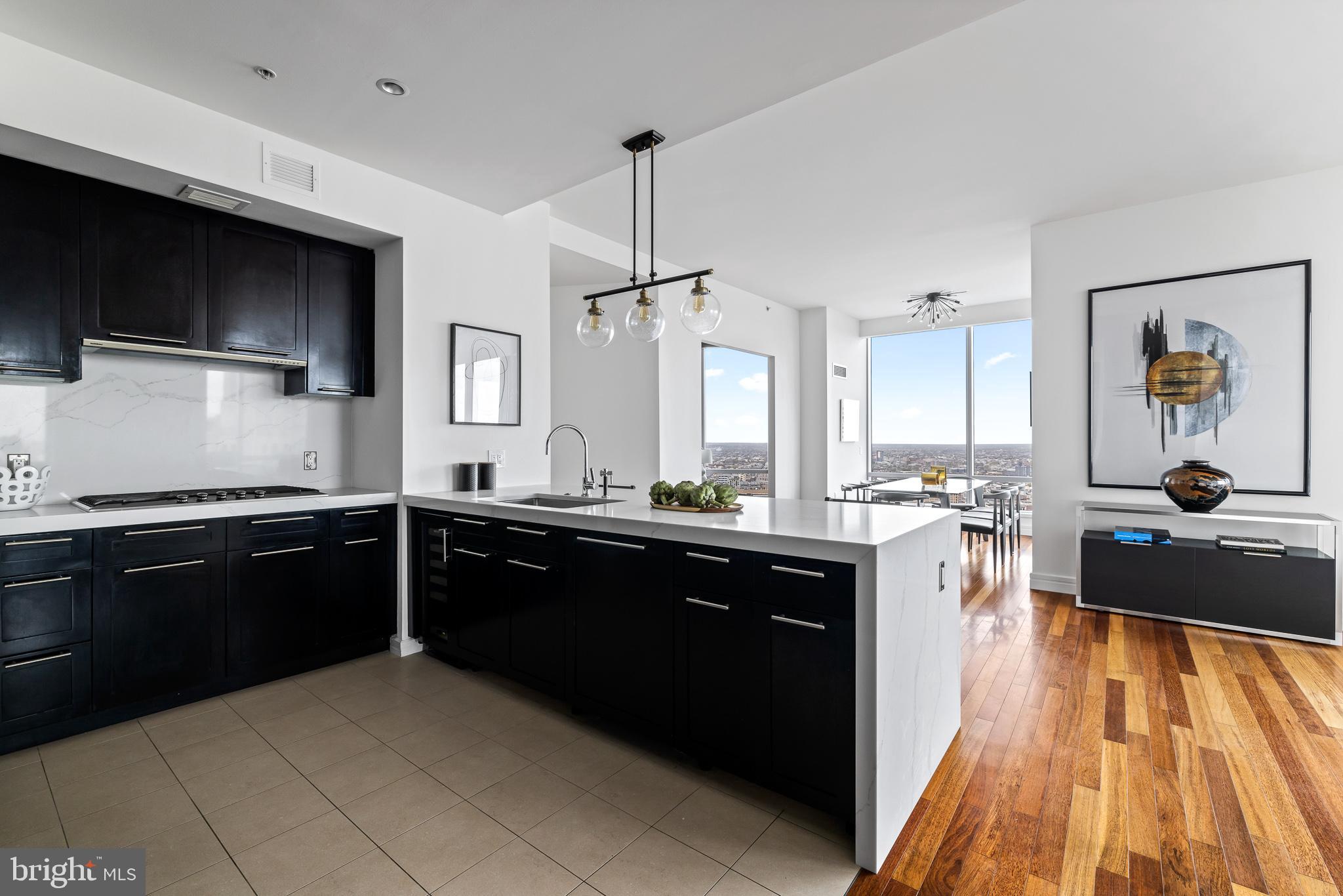 1414 S PENN SQUARE Unit: 40B