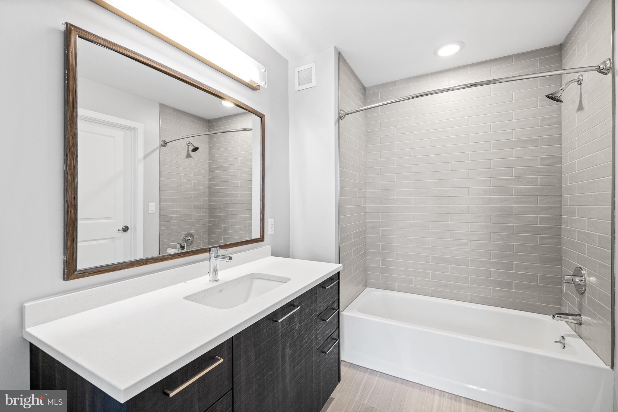1213 WALNUT STREET Unit: 2405