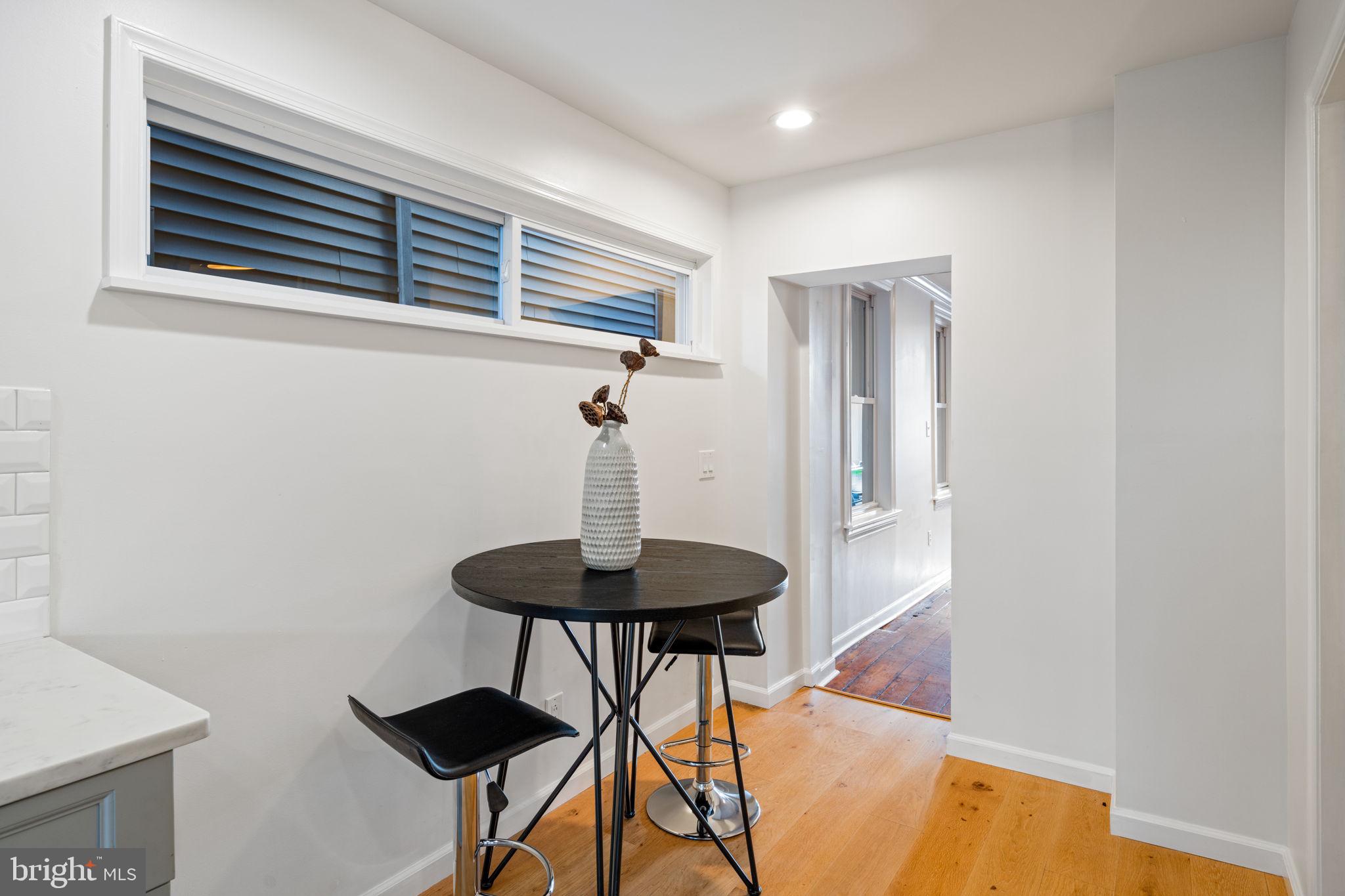421 Livingston STREET