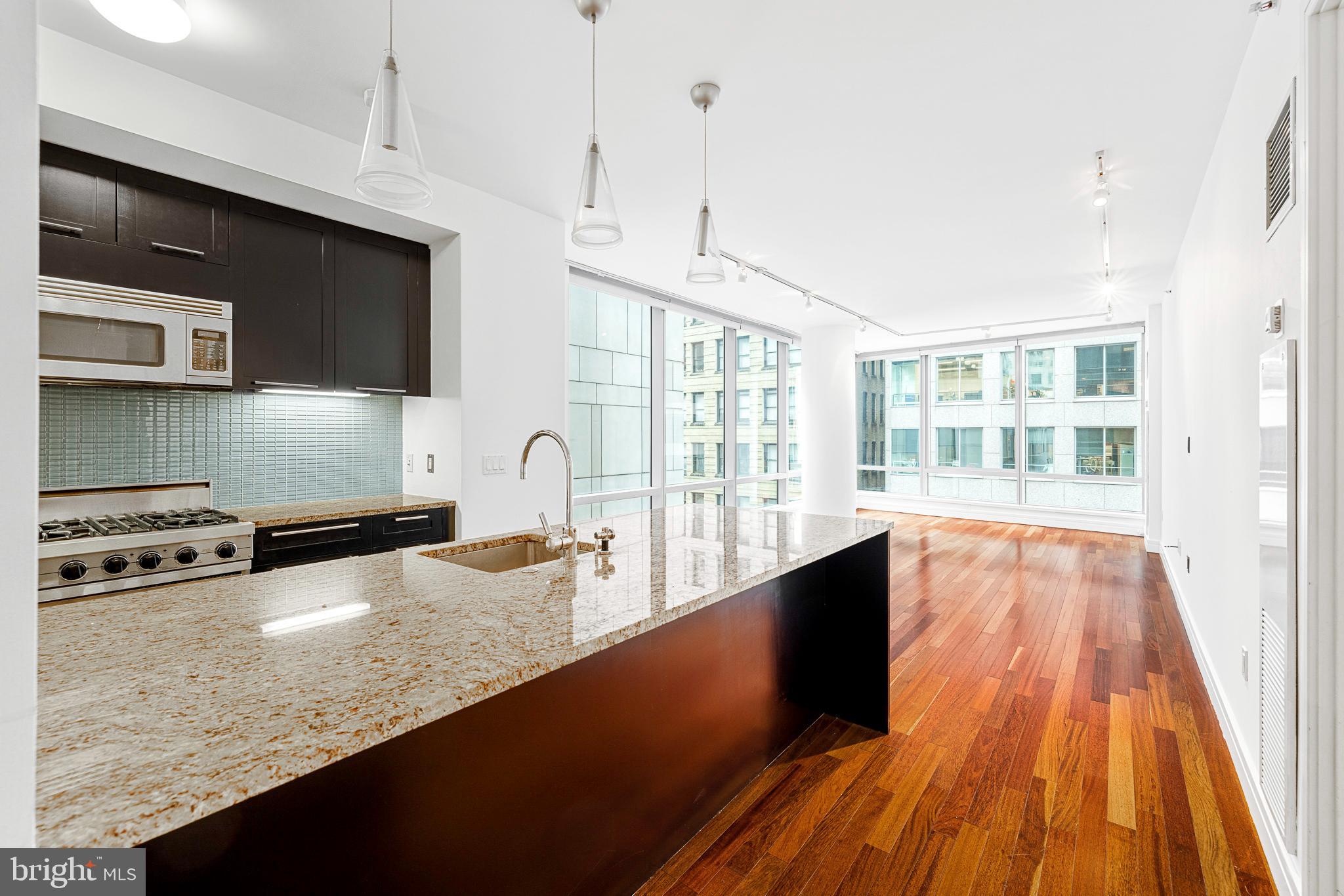 1414 S Penn Sq #8h