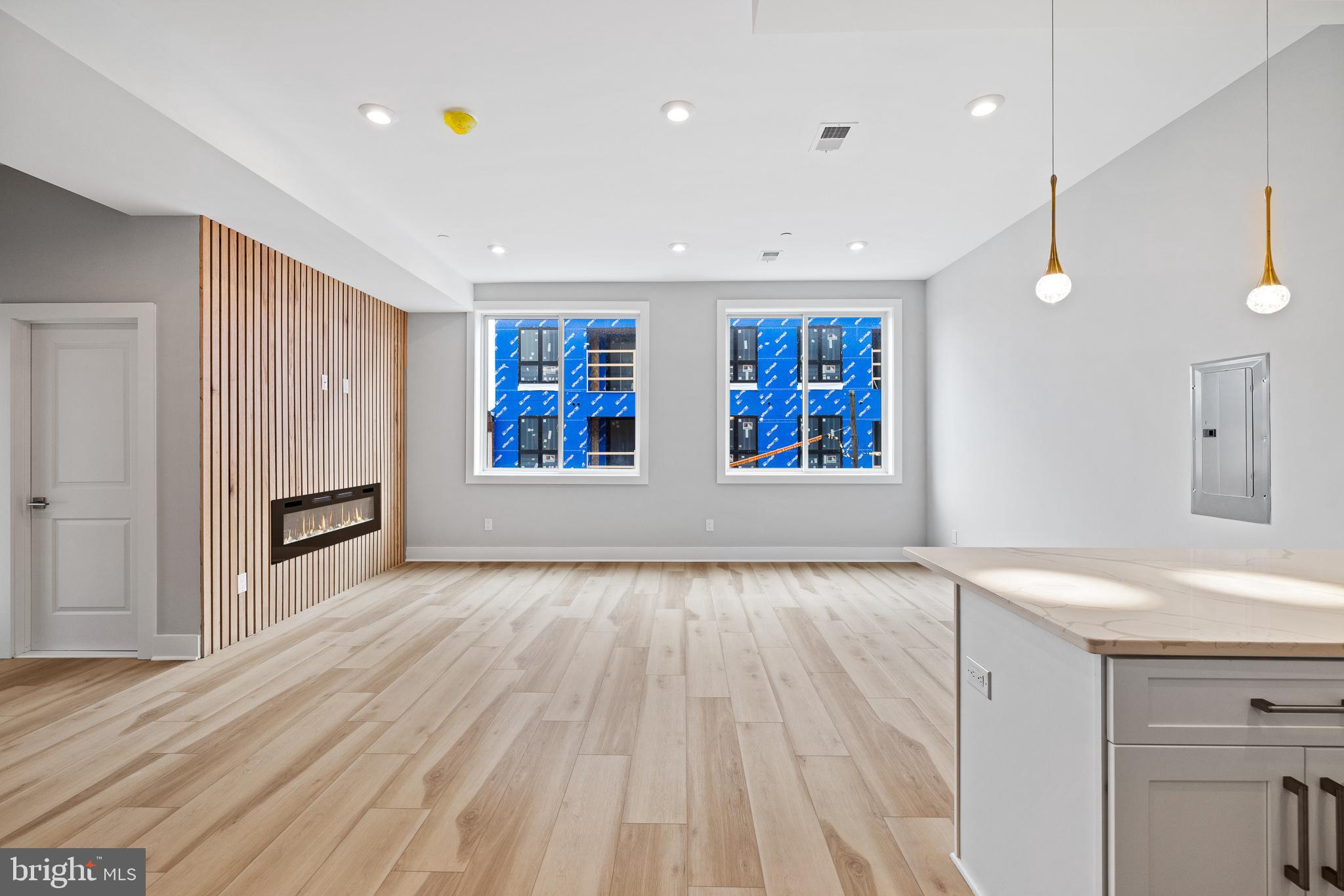 1733-41 N 2nd St #404