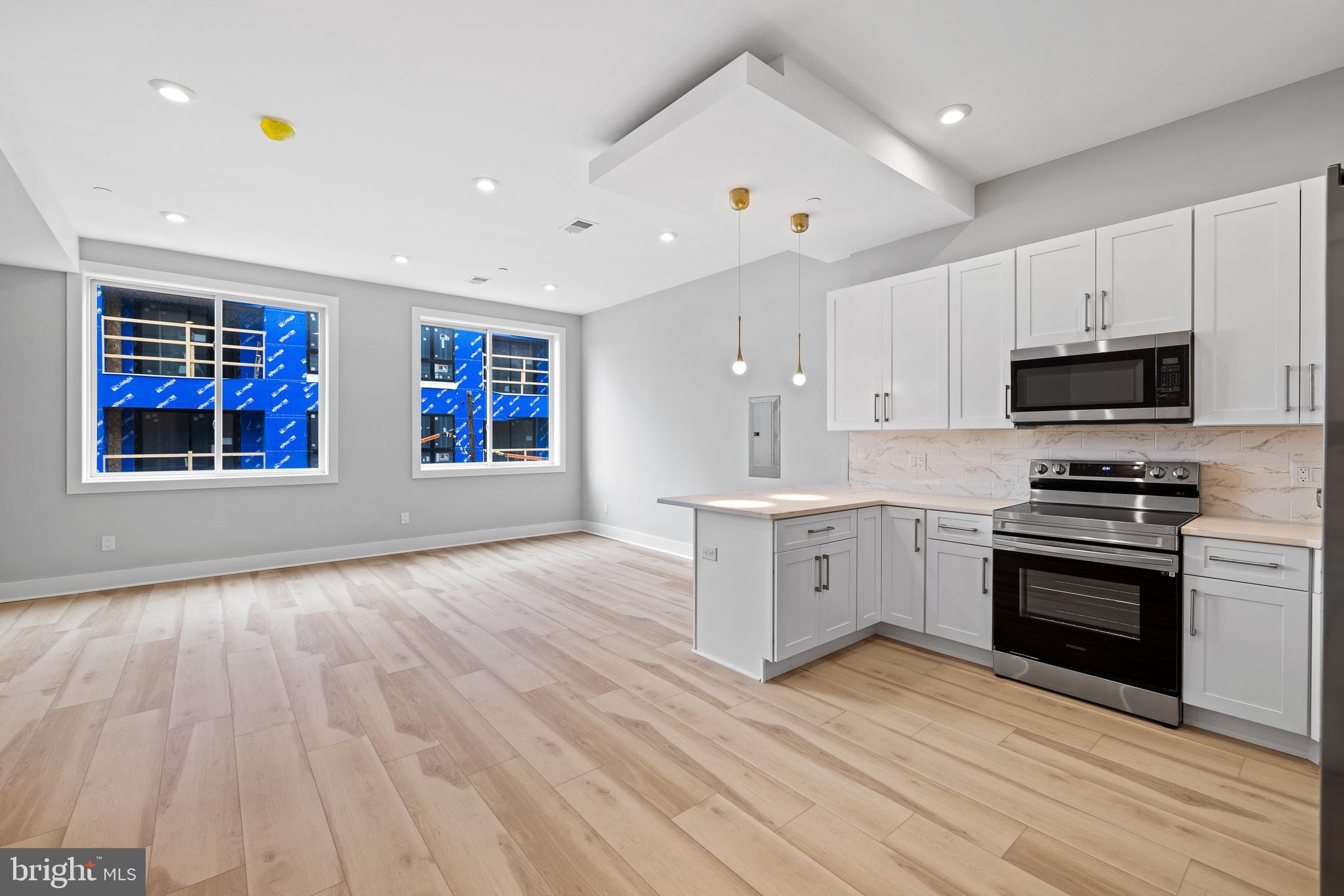 1733-41 N 2nd St #404