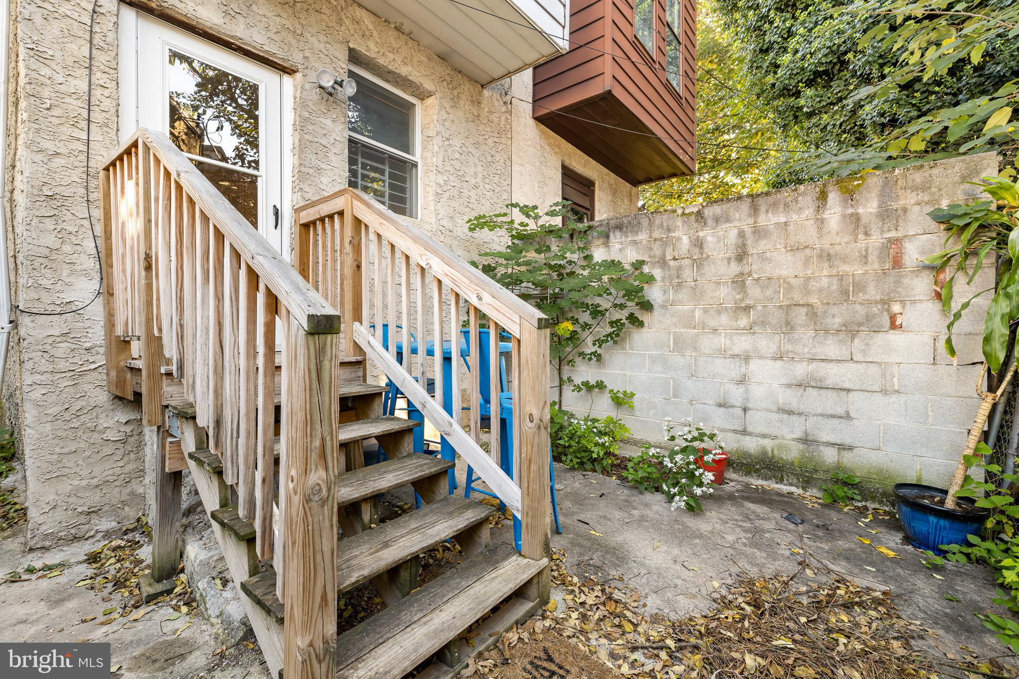 3404 Mantua Ave