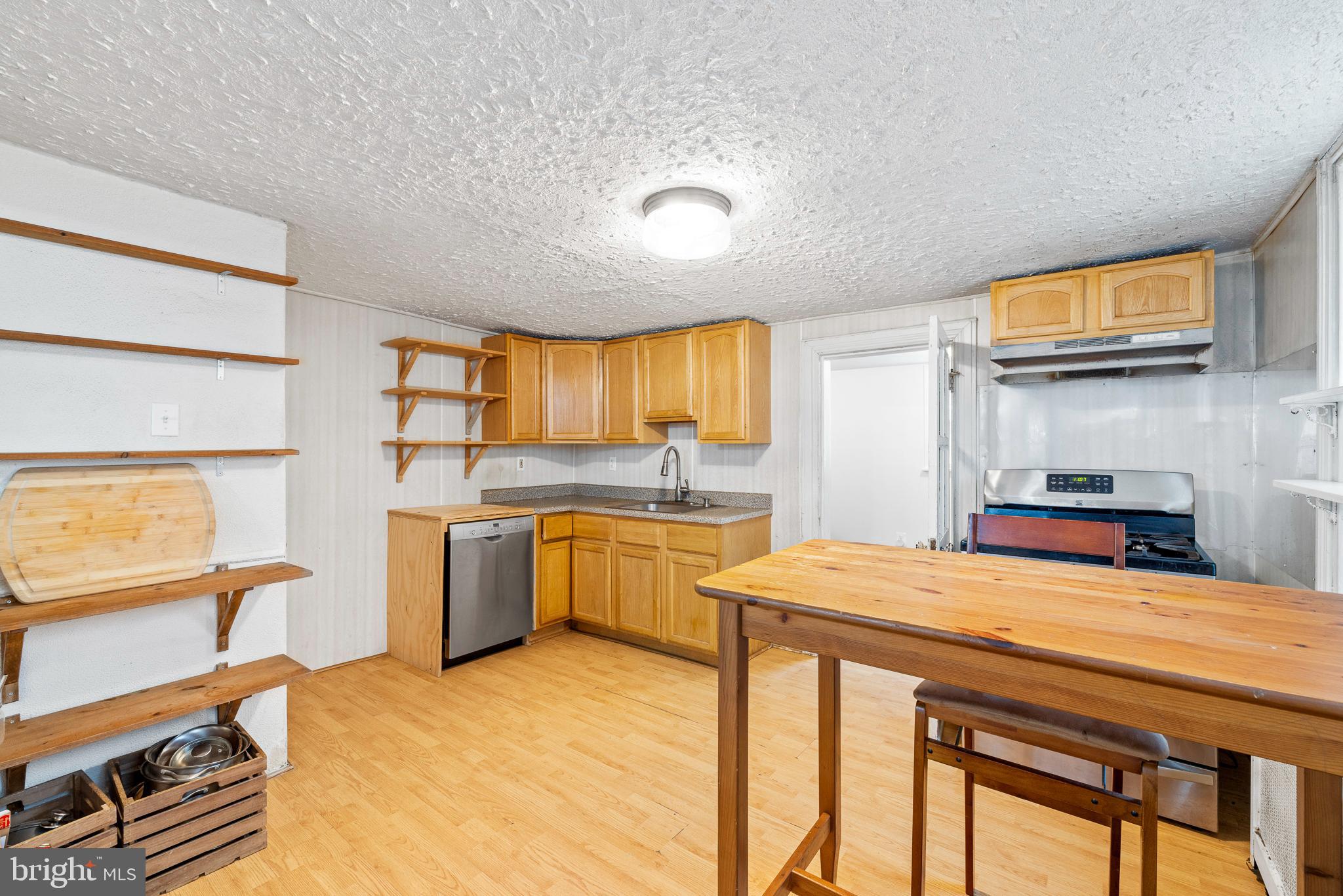 1220 N Hancock St