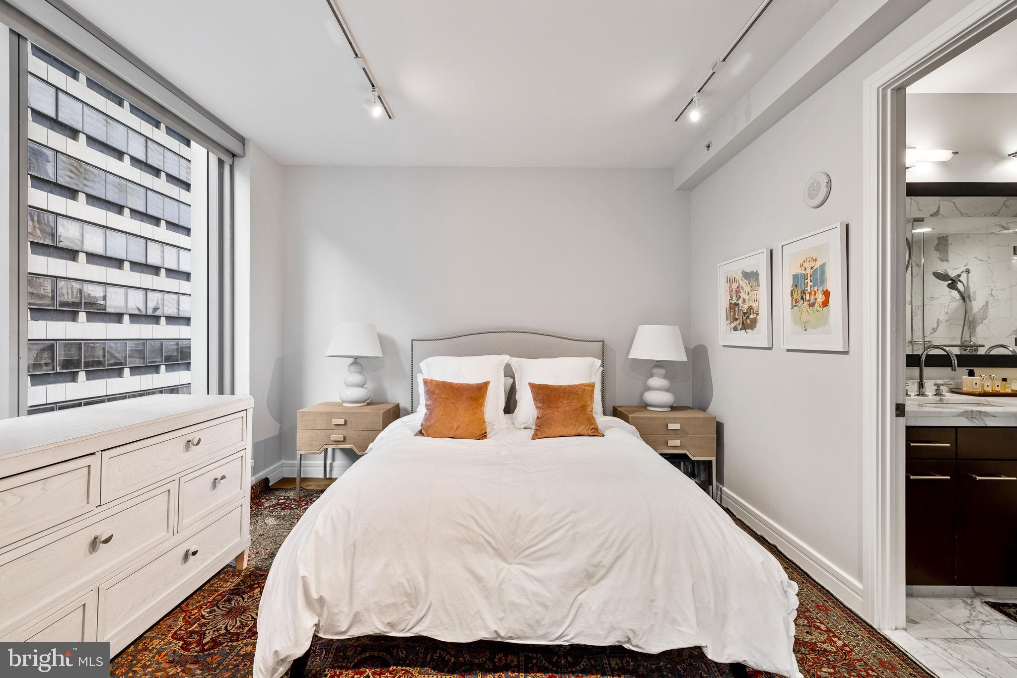 1414 S Penn Sq #17g