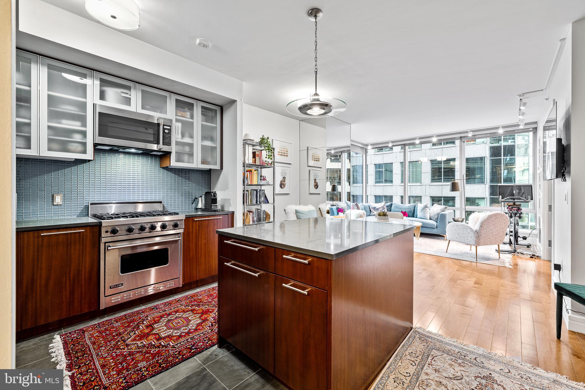 1414 S Penn Sq #17g