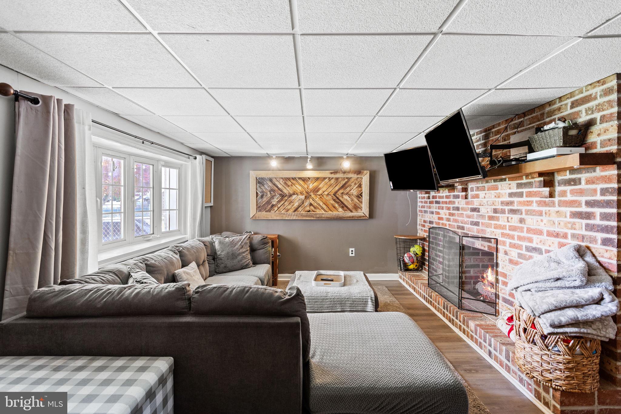 12443 Sweet Briar Rd