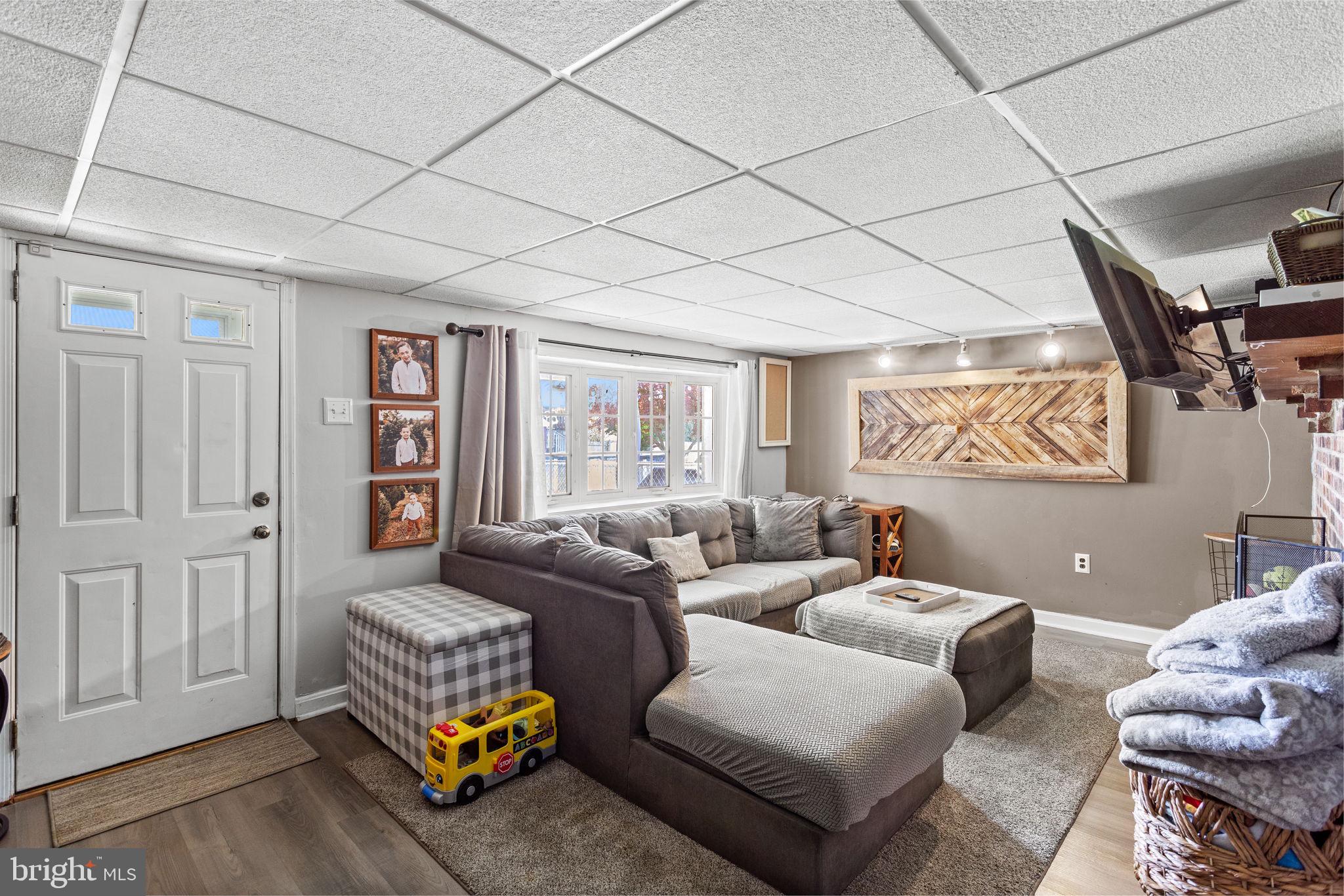 12443 Sweet Briar Rd