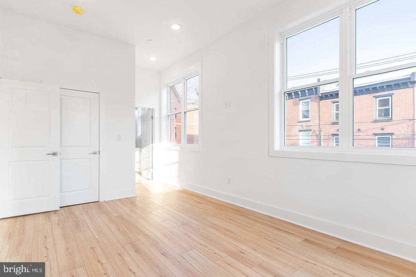 2100 N Hancock St #3