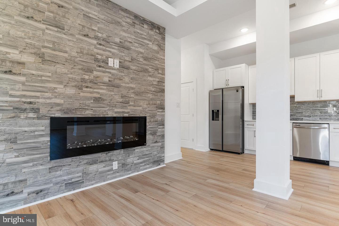 2100 N Hancock St #3