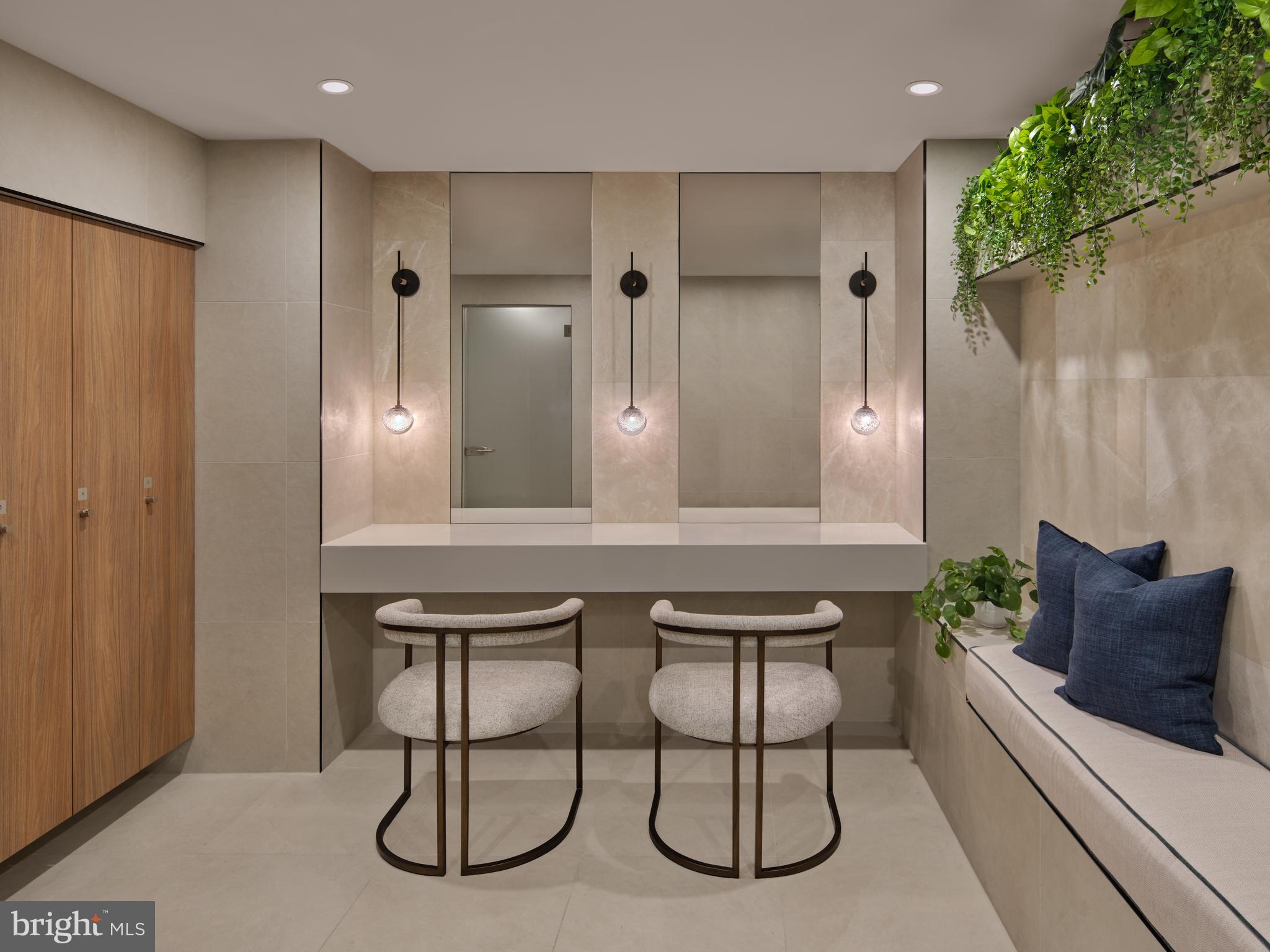 1099 Germantown #H0115