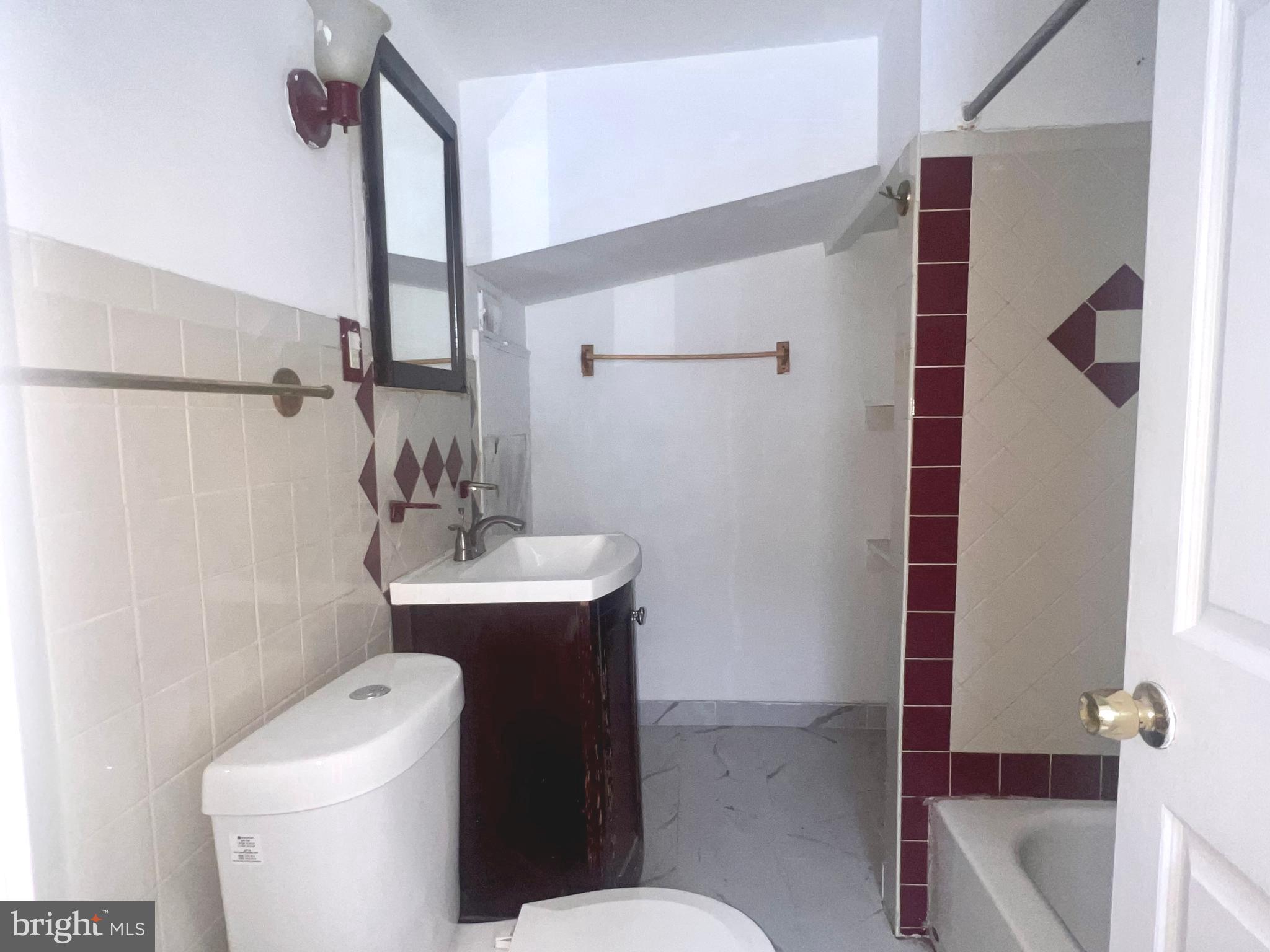 1309 MARLBOROUGH ST #2F