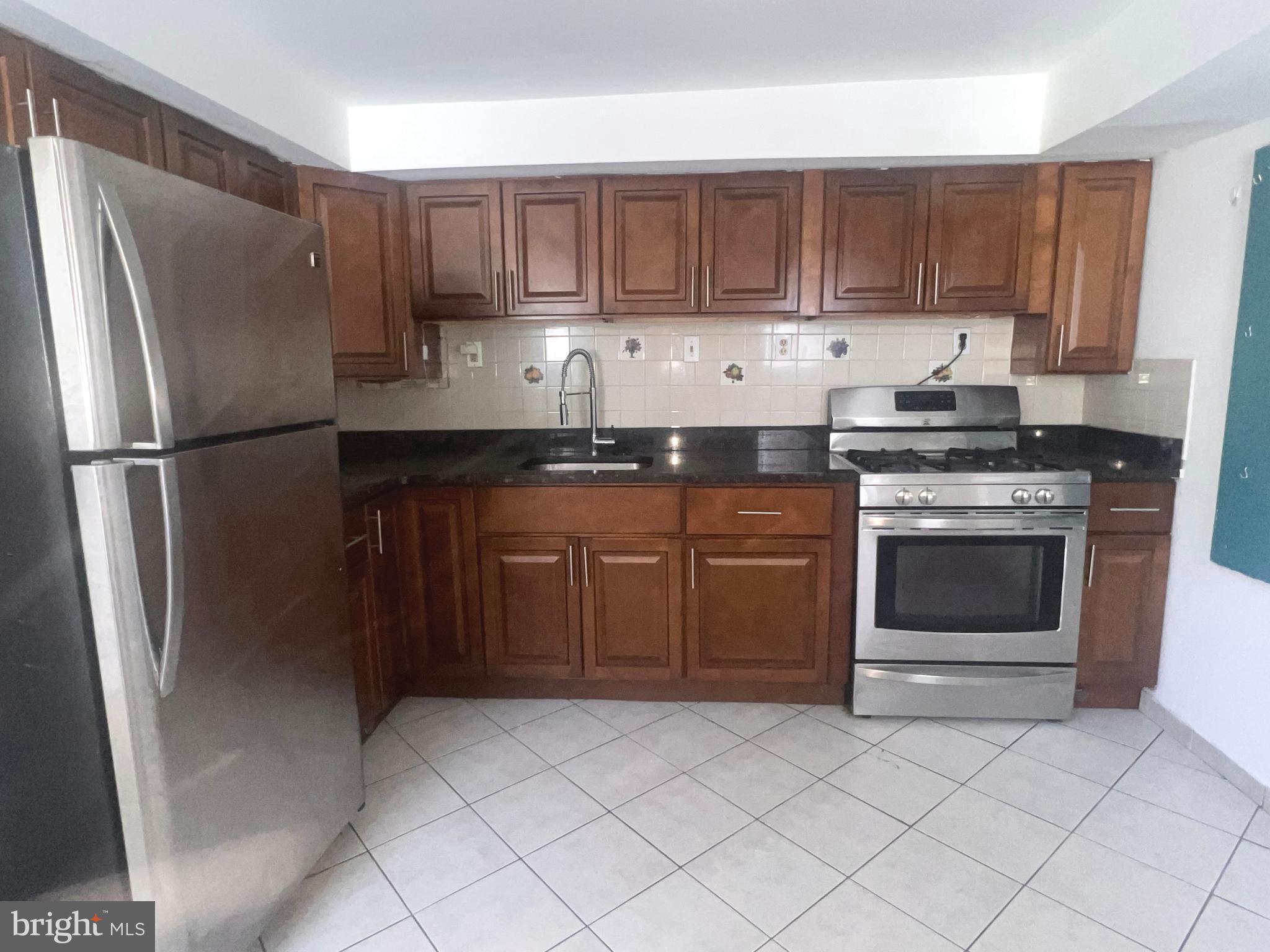 1309 MARLBOROUGH ST #2F