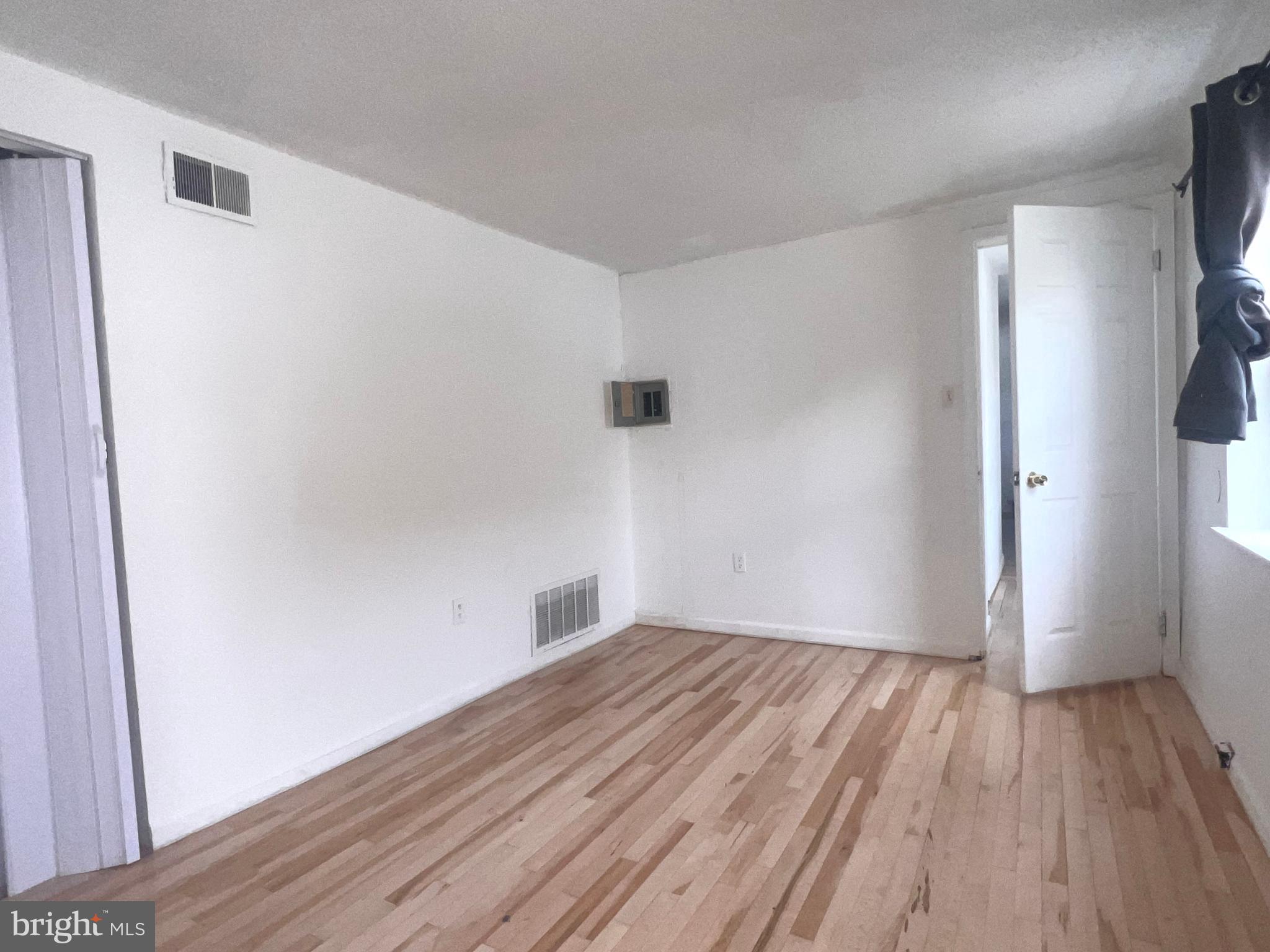 1309 MARLBOROUGH ST #2F