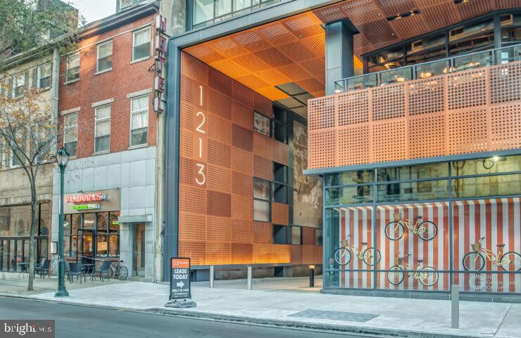 1213 WALNUT ST #1B-1007