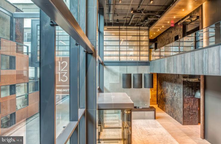 1213 WALNUT ST #1B-1607